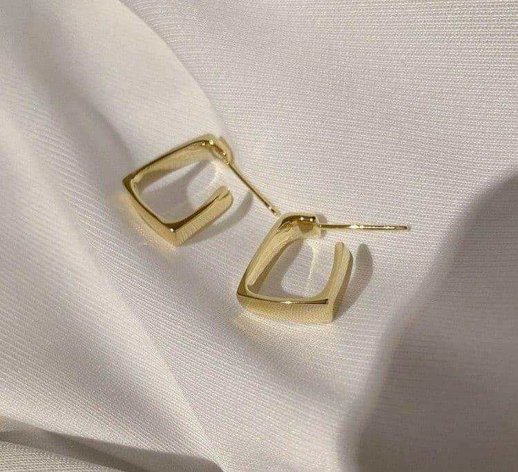 Square Ear Loops